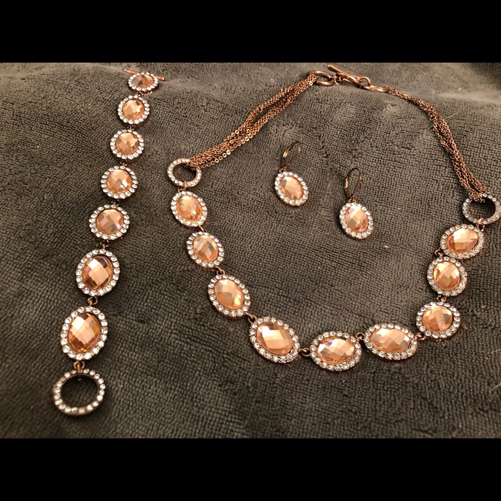 Jewelry set, brilliant & beautiful.